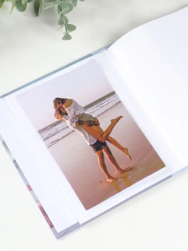 Фотоальбом на 40 фото 10х15 см "Сердце и бабочки с розами" в коробке 4,5х14х17 см