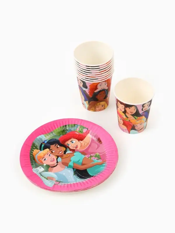 Посуда одноразовая бумажная на 10 персон: стаканы, тарелки, скатерть, Принцессы Посуда одноразовая бумажная на 10 персон: стаканы, тарелки, скатерть, Принцессы