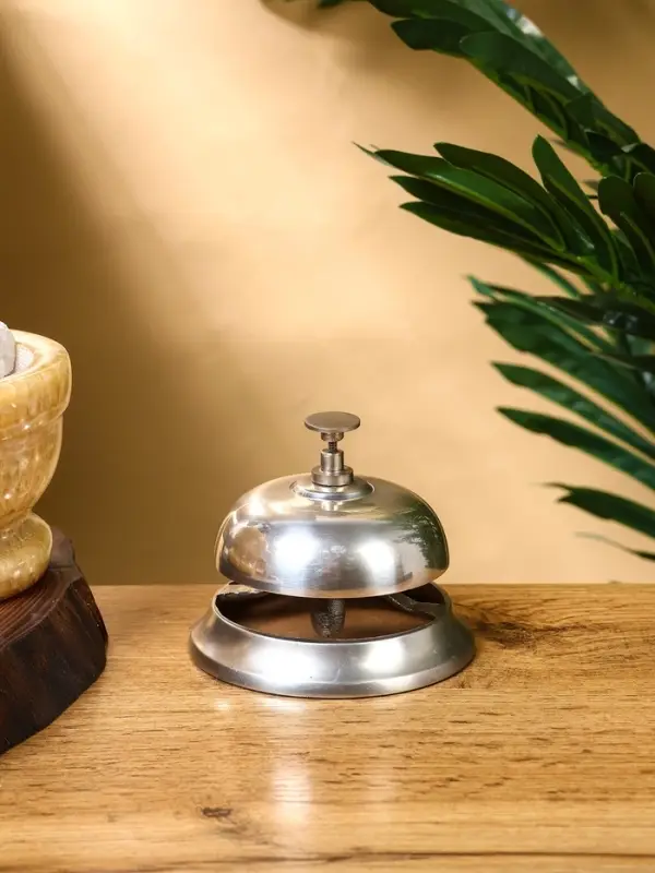 Звонок настольный, латунь 9,5х9,5х7,5 см Звонок настольный, латунь 9,5х9,5х7,5 см