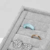 Подставка под кольца и серьги QF, 6 полос, флок, 10&times;10.5&times;18 см, серая