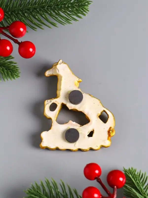 Магнит полистоун   Магнит полистоун  "Бронзовый конь на китайских монетах" МИКС 6х7,5 см