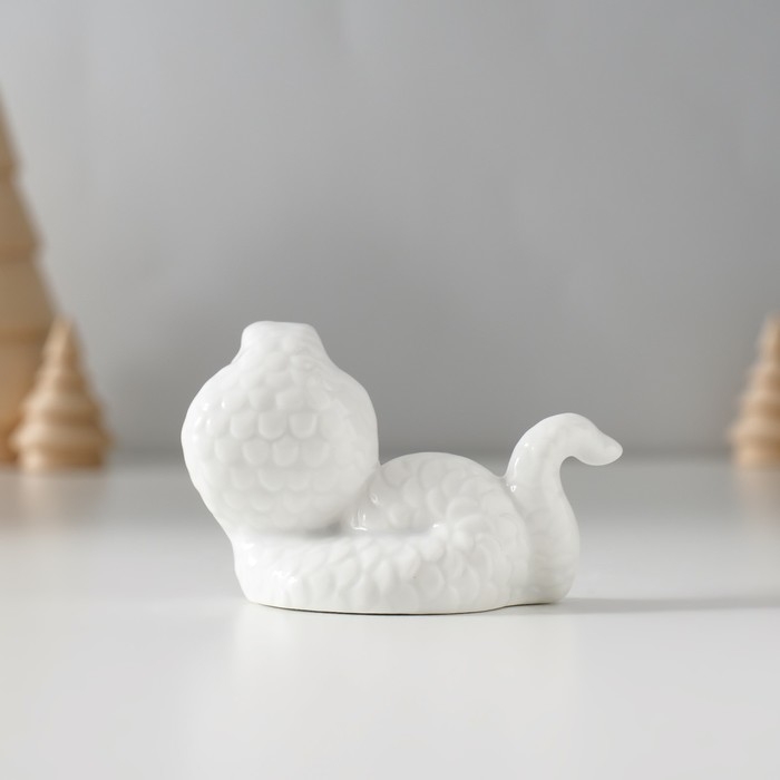 Сувенир керамика  Сувенир керамика "Белая кобра" с золотом 4,3х6,4х4,8 см