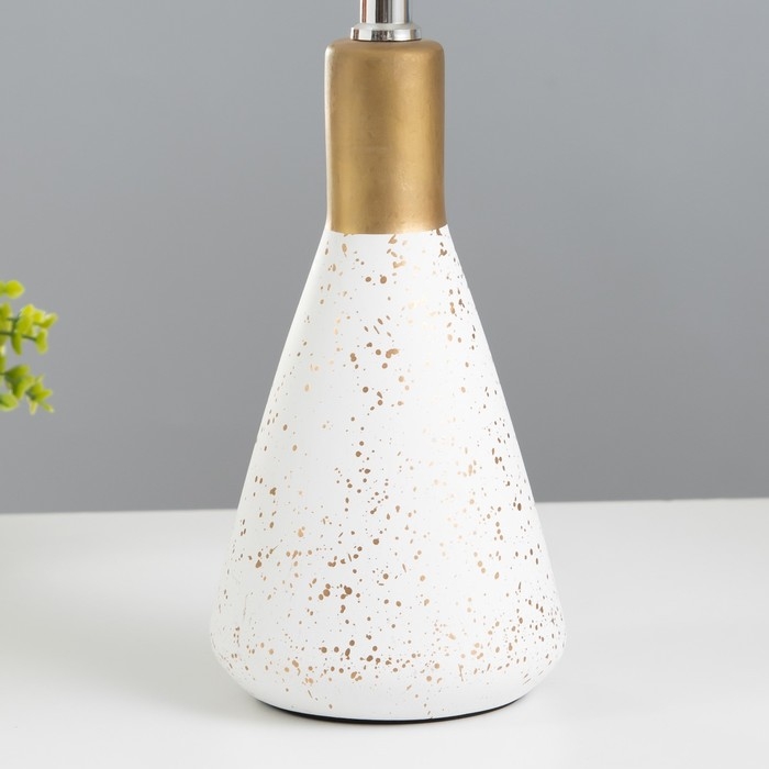 Настольная лампа Настольная лампа "Амбр" E14 40Вт белый-золото 23х23х43 см RISALUX