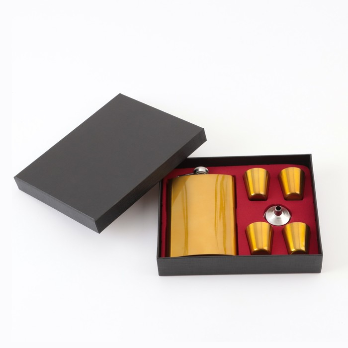 Подарочный набор 6 в 1: фляжка 270 мл, воронка, 4 рюмки, золотой 18 х 24 см Подарочный набор 6 в 1: фляжка 270 мл, воронка, 4 рюмки, золотой 18 х 24 см