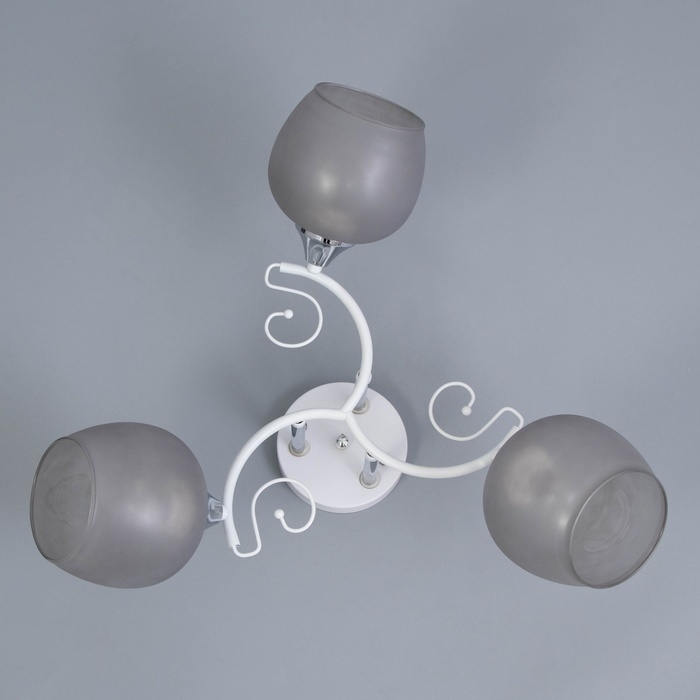 Люстра Люстра "Либи" 3х60Вт Е27 Белый 54х54х24см