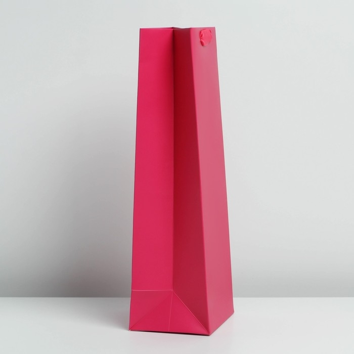 Пакет подарочный под бутылку, упаковка, «Фуксия», 13 x 35 x 10 см Пакет подарочный под бутылку, упаковка, «Фуксия», 13 x 35 x 10 см