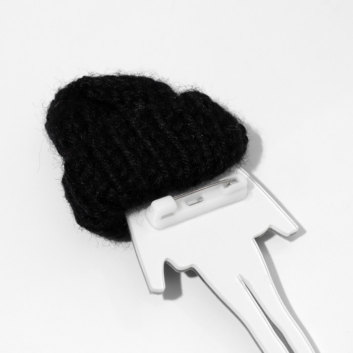 Брошь «Девочка» в джинсовке, цветная в серебре Брошь «Девочка» в джинсовке, цветная в серебре