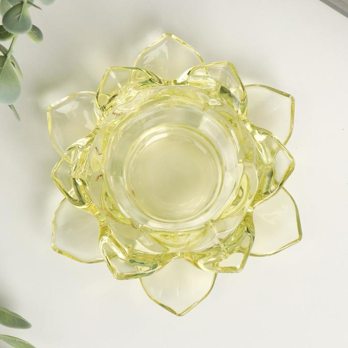 Подсвечник стекло на 1 свечу Подсвечник стекло на 1 свечу "Лотос" жёлтый 5,5х12х12 см