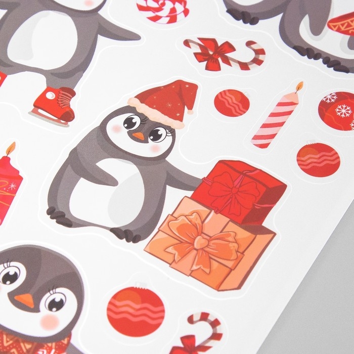 Наклейка интерьерная цветная Наклейка интерьерная цветная "Пингвины и леденцы" 30х40 см