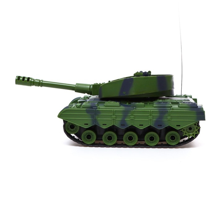 Танк радиоуправляемый «Армия», работает от аккумулятора, световые и звуковые эффекты, цвет МИКС Танк радиоуправляемый «Армия», работает от аккумулятора, световые и звуковые эффекты, цвет МИКС