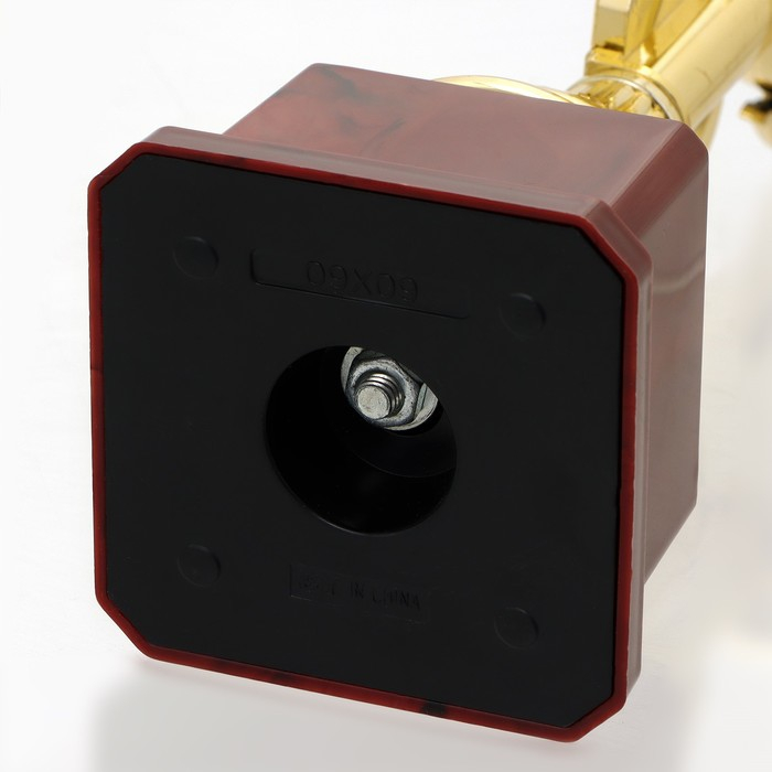 Кубок 081, наградная фигура, золото, подставка пластик, 24,7 х 9,7 х 7,5 см. Кубок 081, наградная фигура, золото, подставка пластик, 24,7 х 9,7 х 7,5 см.