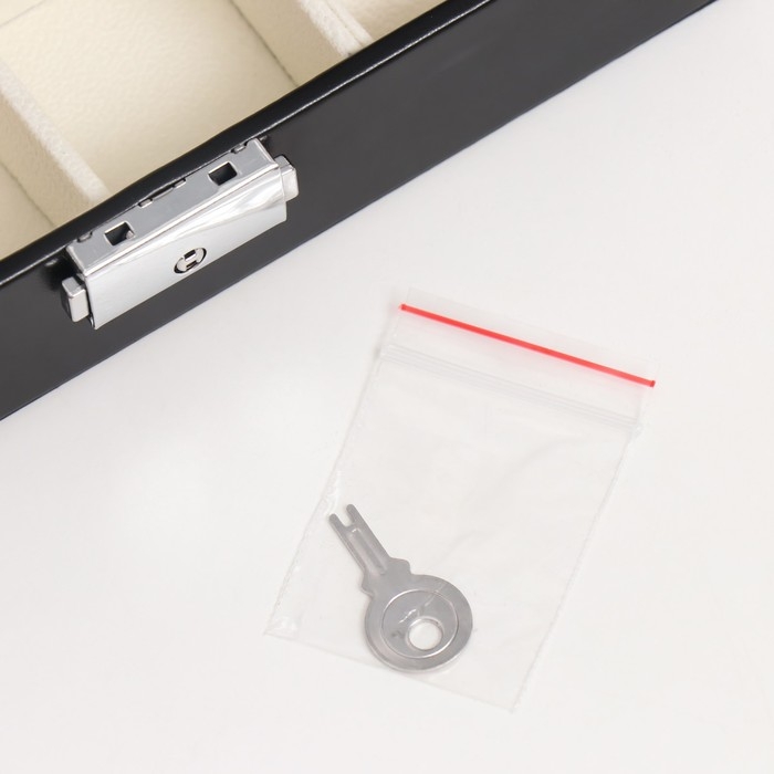 Шкатулка кожзам для украшений  Шкатулка кожзам для украшений "Чёрная матовая" 6,5х12,6х21 см