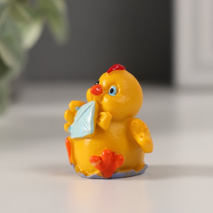 Сувенир полистоун Сувенир полистоун "Цыпа почтальон с письмом" 2,6х3х3,3 см