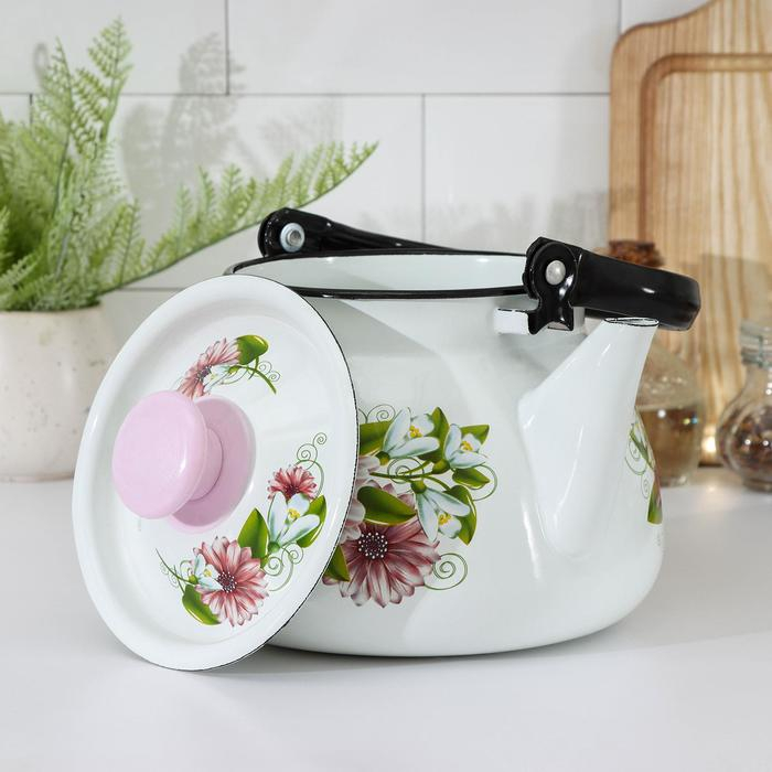 Чайник сферический, 3 л, индукция, деколь МИКС, цвет белый Чайник сферический, 3 л, индукция, деколь МИКС, цвет белый