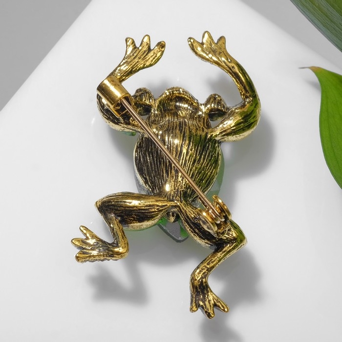 Брошь «Лягушка» драгоценная, цвет бело-зелёный в чернёном золоте Брошь «Лягушка» драгоценная, цвет бело-зелёный в чернёном золоте