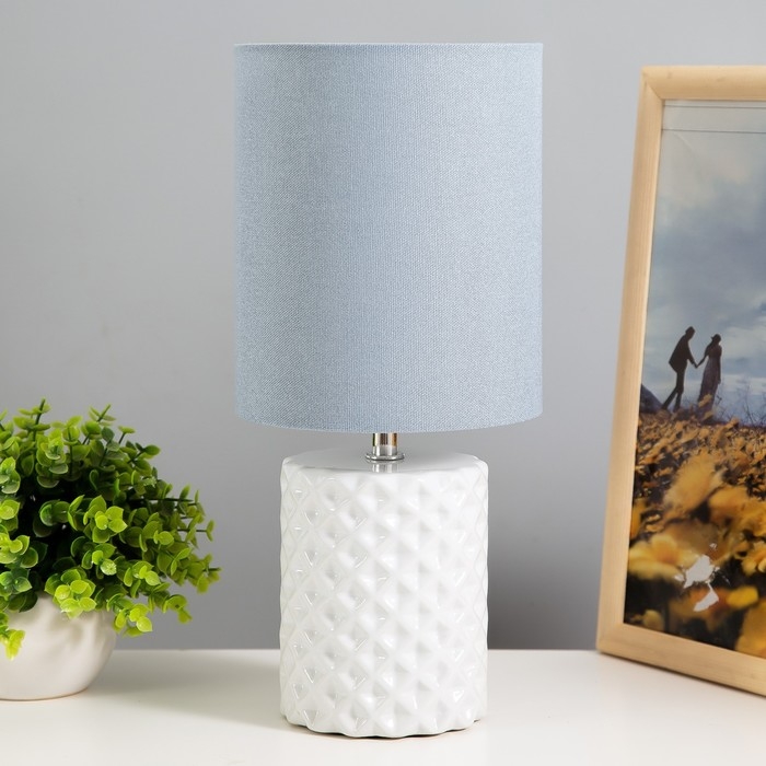 Настольная лампа Настольная лампа "Бернард" 1х40Вт Е14 пр-1,6м белый/голубой 15х15х33см