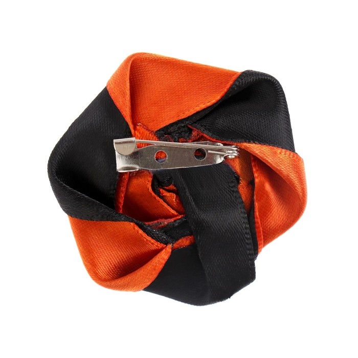 Брошь - цветок из георгиевской ленты  Брошь - цветок из георгиевской ленты "9 мая - Вечный огонь"