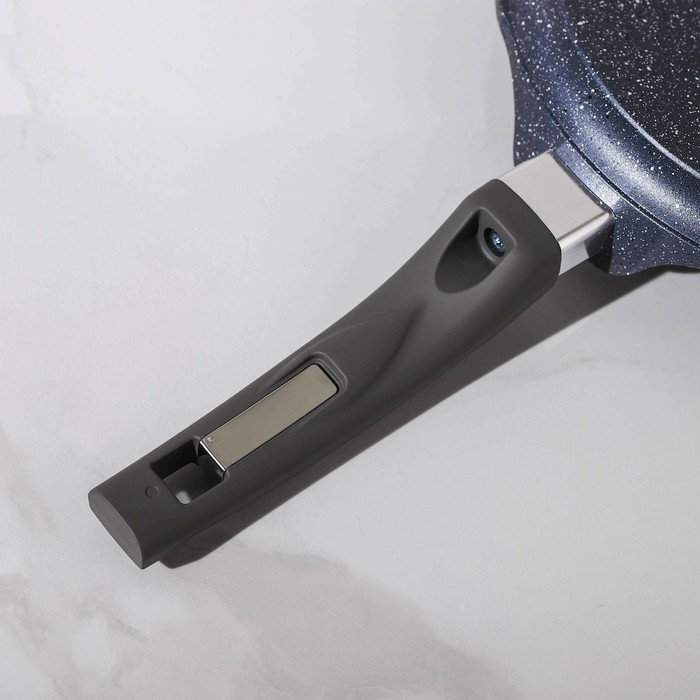 Сковорода блинная «Гранит», d=22 см, пластиковая ручка, антипригарное покрытие, цвет серый Сковорода блинная «Гранит», d=22 см, пластиковая ручка, антипригарное покрытие, цвет серый