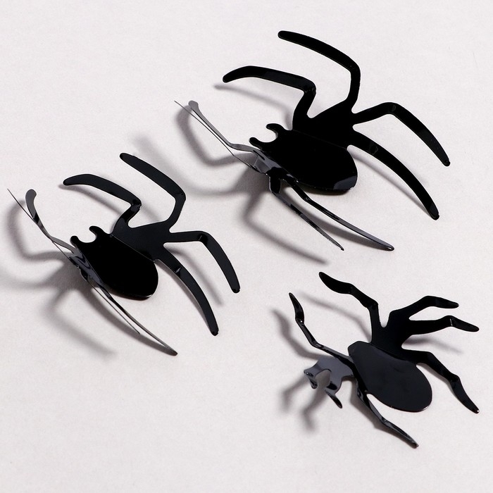 Наклейка на стекло «Пауки» Наклейка на стекло «Пауки»