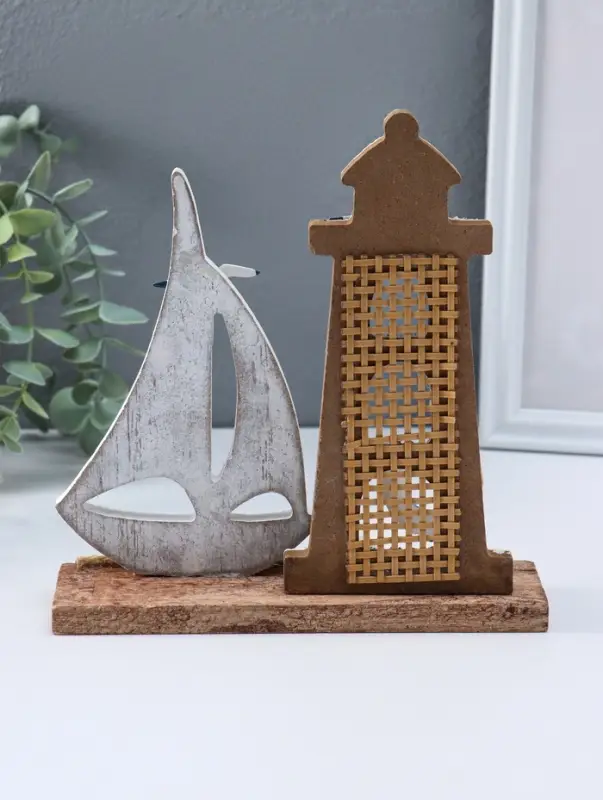 Сувенир интерьерный дерево "Парусник и маяк" 6х19х20,5 см