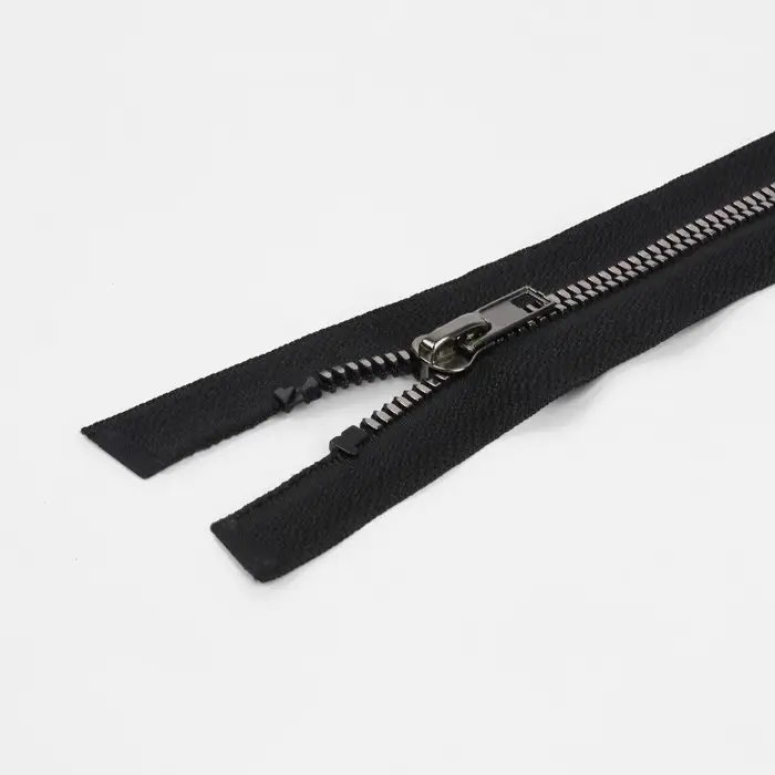 Молния «Трактор», №5, разъёмная, декоративное звено «Квадрат», замок автомат, 80 см, чёрная