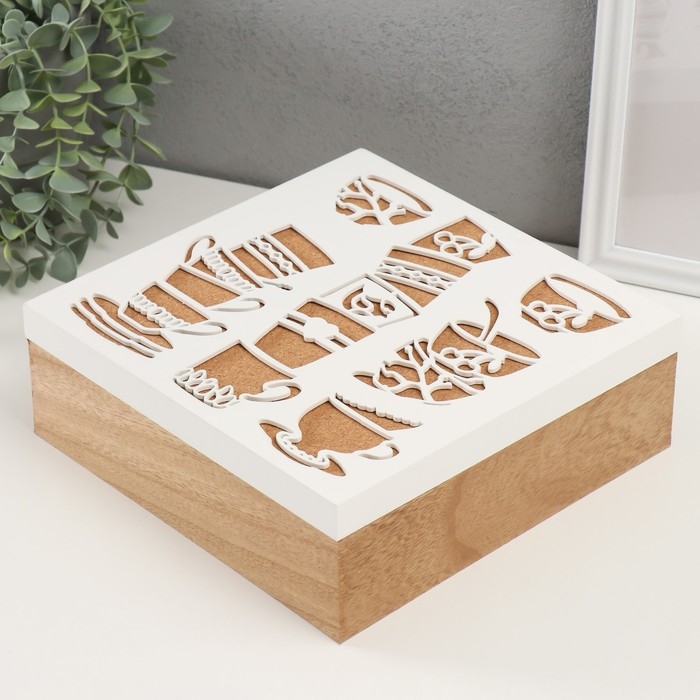 Шкатулка дерево с делениями  Шкатулка дерево с делениями "Коллекция чашек" 23,3х23,3х8 см