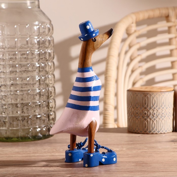 Сувенир Сувенир "Утка в розово-голубой одежде" дерево 13х9х27 см