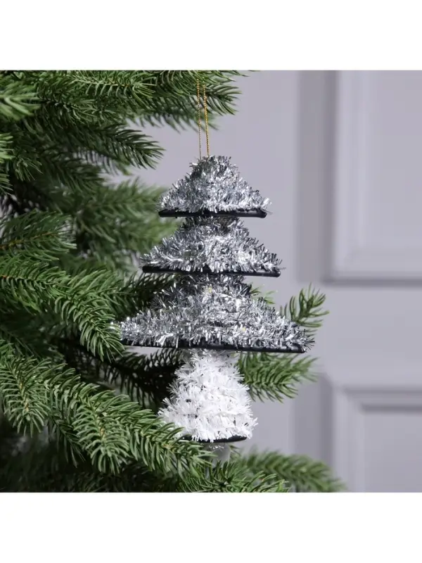 Светодиодная фигура из мишуры &laquo;Ёлочка серебристая&raquo; 17&times;13 см, 10 LED, от батареек AG10&times;3, свечение тёплое белое