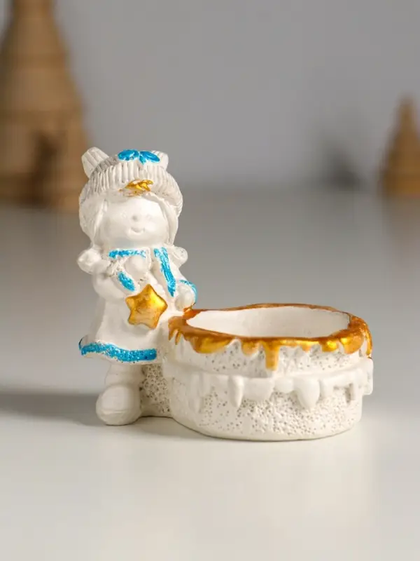 Подсвечник  Подсвечник "Девочка с корзинкой" 7х7 см, перламутр