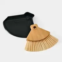 Щетка с совком "Meli", бамбуковая ручка, цвет черный 20х19 см Щетка с совком "Meli", бамбуковая ручка, цвет черный 20х19 см