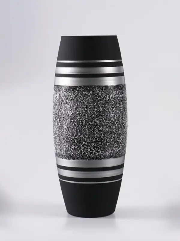 Ваза &laquo;Империал&raquo;, h=26 см, стекло, чёрная