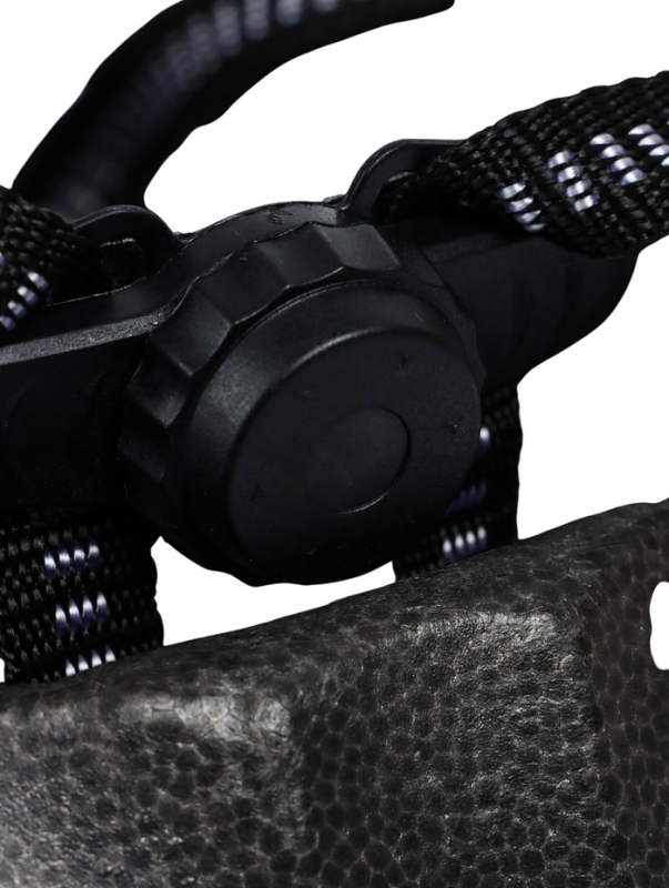 Шлем велосипедиста, L, чёрный с красными вставками Шлем велосипедиста, L, чёрный с красными вставками