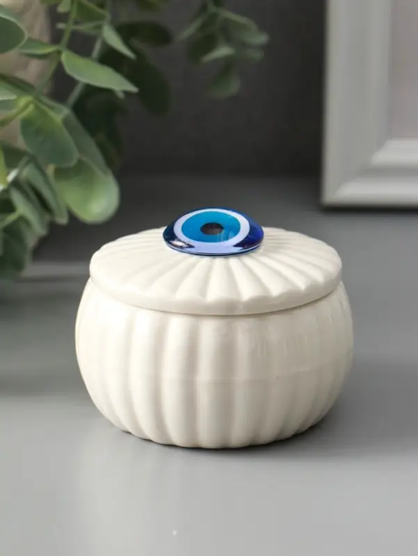 Шкатулка для украшений &laquo;Глаз от сглаза&raquo;, с крышкой, белая, керамика, 7&times;7&times;5.3 см