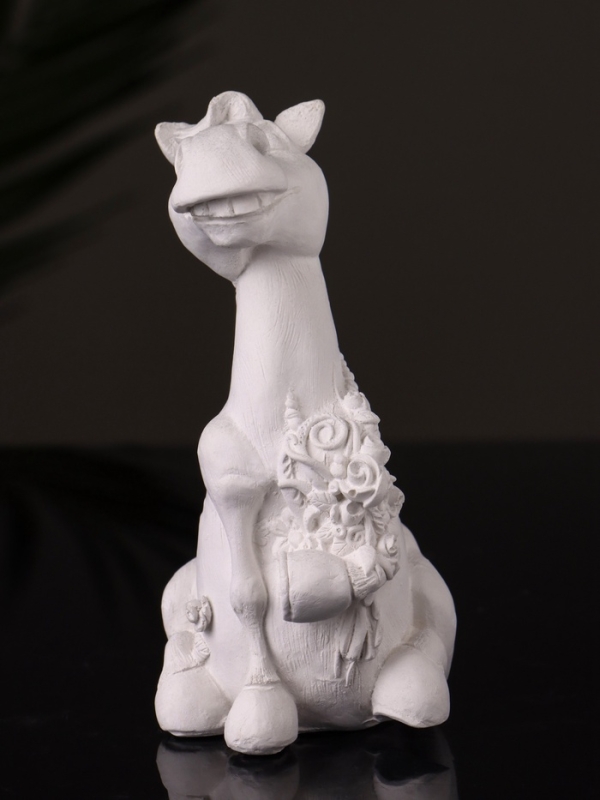 Статуэтка Статуэтка "Конь с букетом" 11см, натуральный