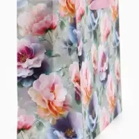 Пакет подарочный &laquo;Цветы&raquo;, 27&times;23&times;11.5 см