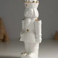 Фигура "Щелкунчик" 24х10х7,5 см, белый с позолотой