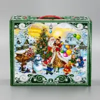 Подарочная новогодняя коробка &laquo;Чудо-тройка&raquo; в красном 29&times;9&times;25 см