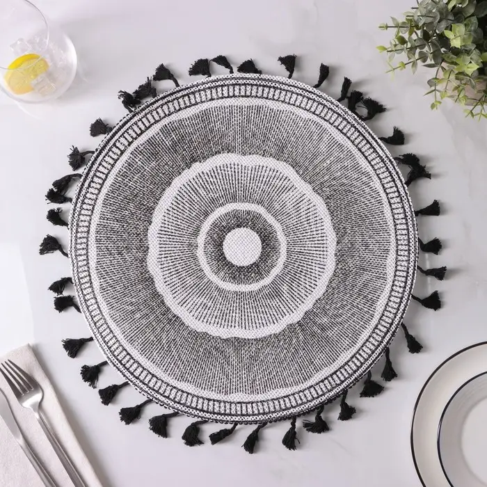 Салфетка сервировочная на стол Доляна «Солнце пустыни», d=38 см, цвет чёрный