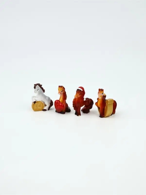 Сувенир новогодний лошадки, микс, 3,5 см Сувенир новогодний лошадки, микс, 3,5 см