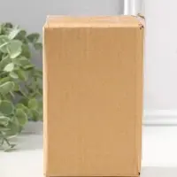 Сувенир полистоун "Мама зайка в цветочном венке обнимает малыша" 15 см