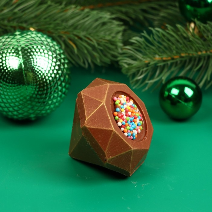 Новый год. Фигурный шоколад  Новый год. Фигурный шоколад "Бомбочка с маршмеллоу "Большого счастья", 38 г ± 5 %