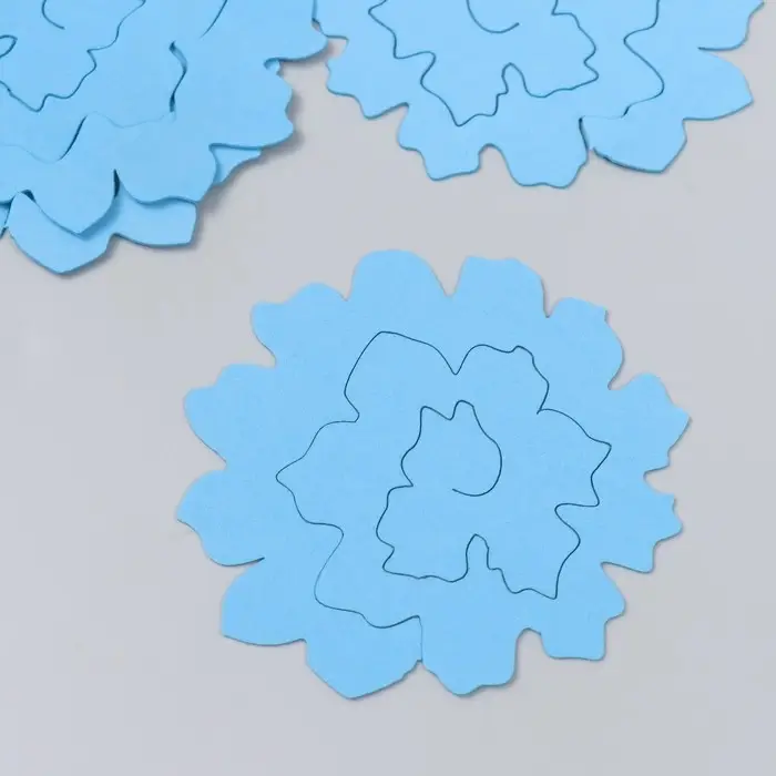 Заготовка из фоамирана "Цветок завиток" 10х9,5 см  набор 5 шт. ребристые яркий голубой
