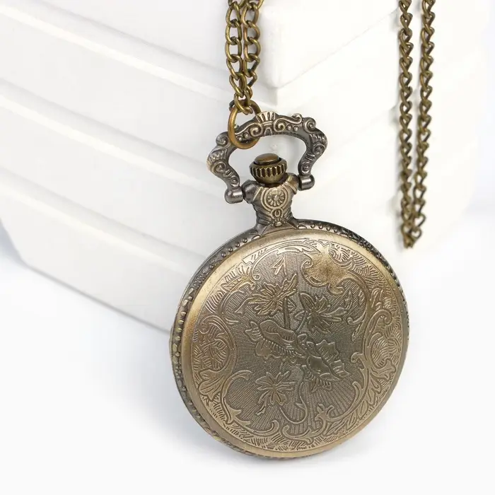 Карманные кварцевые часы &laquo;Паровоз&raquo;, на цепочке 80 см