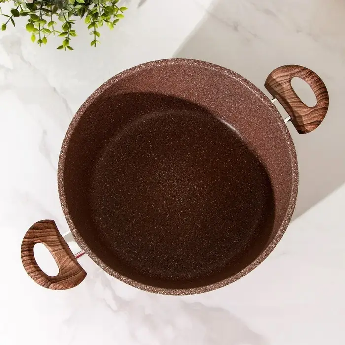 Кастрюля Доляна &laquo;Брауни&raquo;, 5,7 л, d=28 см, h=12 см, стеклянная крышка, антипригарное покрытие, индукция