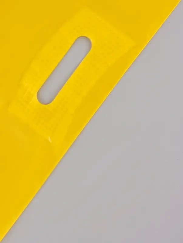 Пакет с вырубной усиленной ручкой, жёлтый, ПВД, 40&times;50, 45 мкм