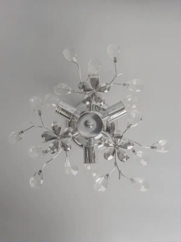 Люстра BayerLux &laquo;Цветы&raquo;, 3&times;40 Вт, Е27, хром, 42&times;42&times;18 см