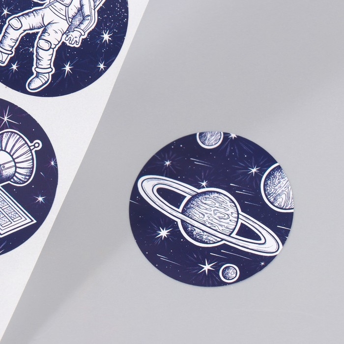 Наклейка бумага Наклейка бумага "Путешествие в космос" d=3,8 см 252 шт в рулоне