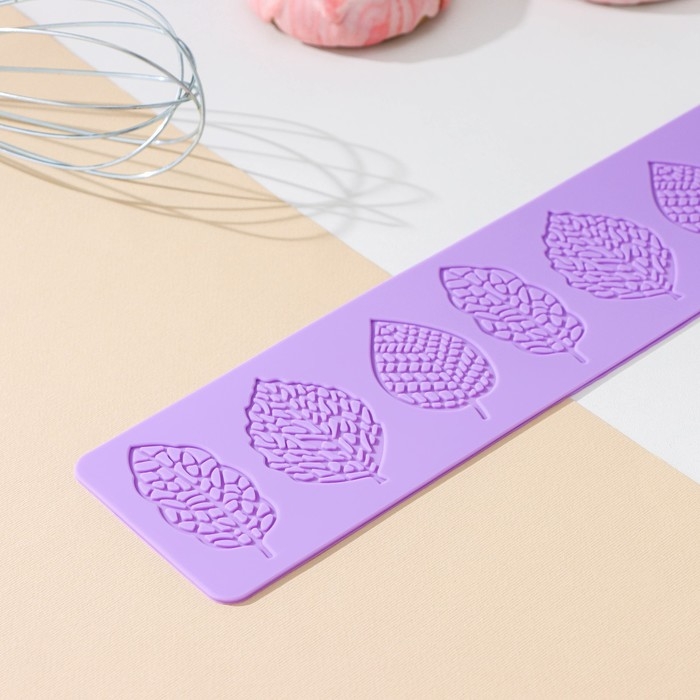 Коврик для айсинга Доляна «Листья ажурные», силикон, 38,5×8×0,1 см, цвет сиреневый Коврик для айсинга Доляна «Листья ажурные», силикон, 38,5×8×0,1 см, цвет сиреневый