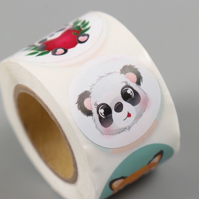 Наклейка бумага Наклейка бумага "Зверята" d=2,5 см 252 шт в рулоне