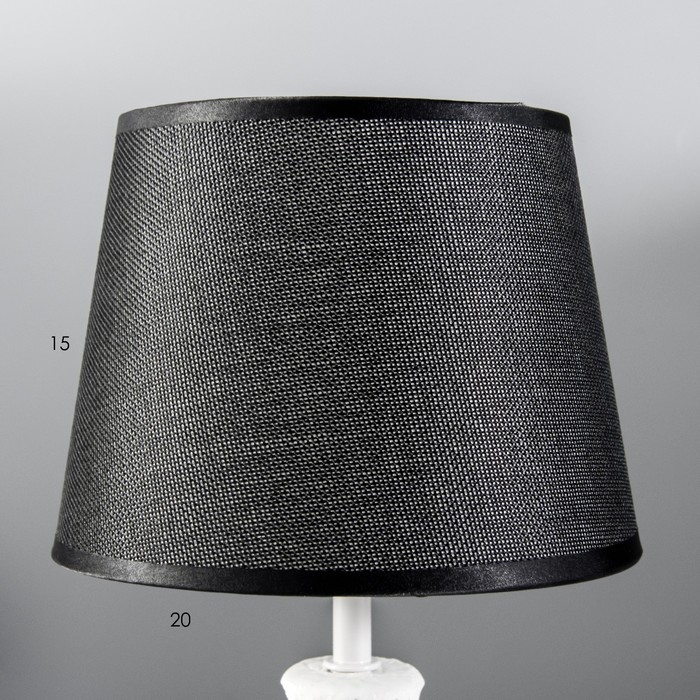 Настольная лампа Настольная лампа "Лейла" Е14 40Вт черно-белый 20х20х33см RISALUX